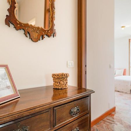 Piazza Cavour Lake View - BymyhomeinΌπως Εξωτερικό φωτογραφία