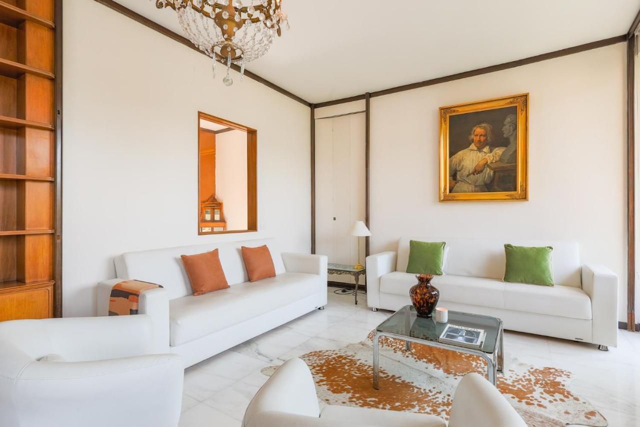 Piazza Cavour Lake View - BymyhomeinΌπως Εξωτερικό φωτογραφία
