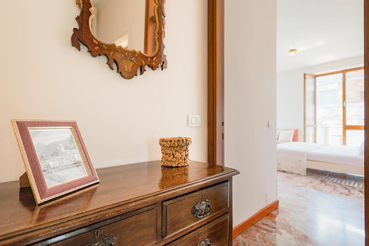 Piazza Cavour Lake View - BymyhomeinΌπως Εξωτερικό φωτογραφία